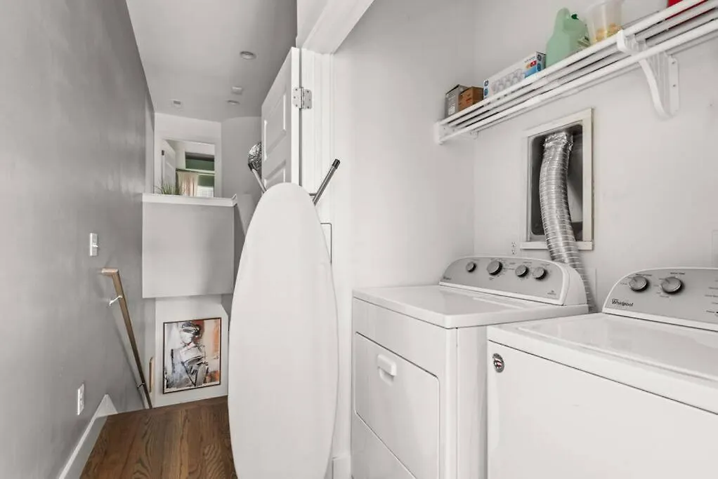 Holiday home Modern Townhouse Near Vandy And Parthenon Nashville