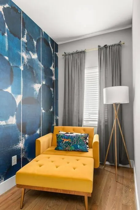 Modern Townhouse Near Vandy And Parthenon Nashville